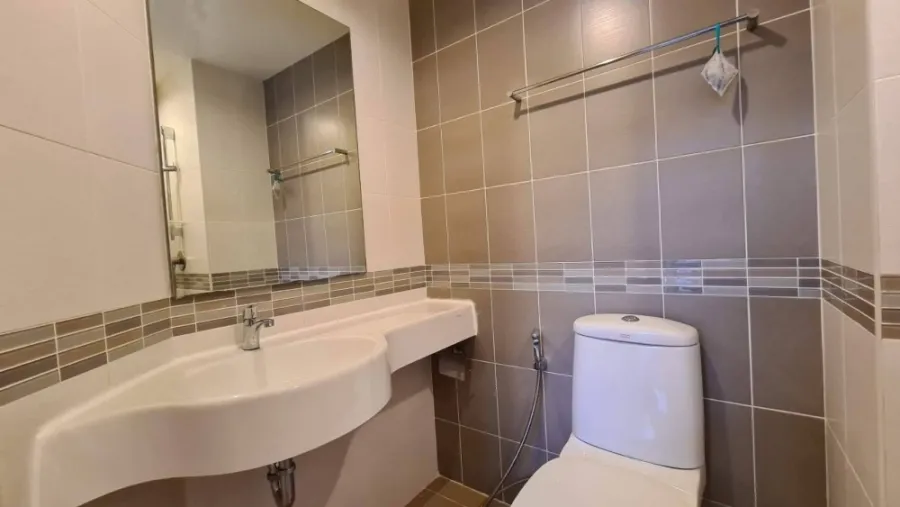 Sell/rent Lumpini Park Rama 9, built-in partition clunky wallpaper Can't reserve anymore
