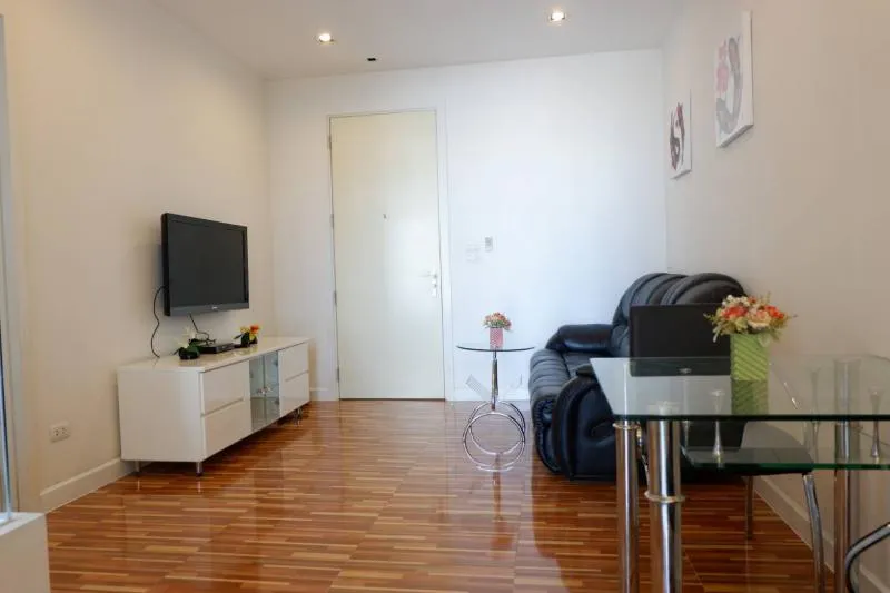 Condo for rent / sale, The Room Sukhumvit 62, beautiful room, very tightly decorated, close to the sky train, golden location, do not miss it.