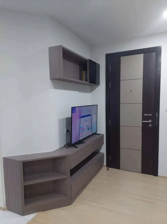 For rent: VIIA 7 Bangna by Apasiri, 1 bedroom, 1 bathroom, fully furnished, pool view. Don't miss out!