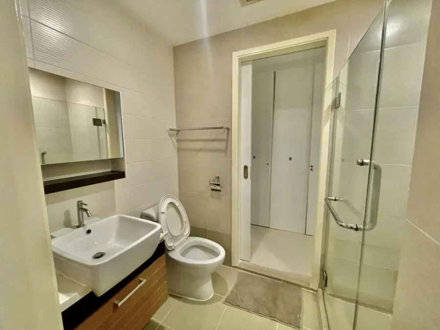 Condo for SALE Whizdom @Punnawithi Station พร้อมอยู่ เฟอร์+เครื่องใช้ไฟฟ้าครบ พลาดไม่ได้จ้า