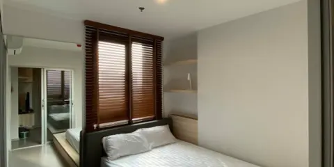 For rent The parkland Phetkasem 56 ตกแต่งสไตล์มินิมอล ระเบียงห้องเห็นวิวสระแจ่มๆ สนใจจองด่วนๆ