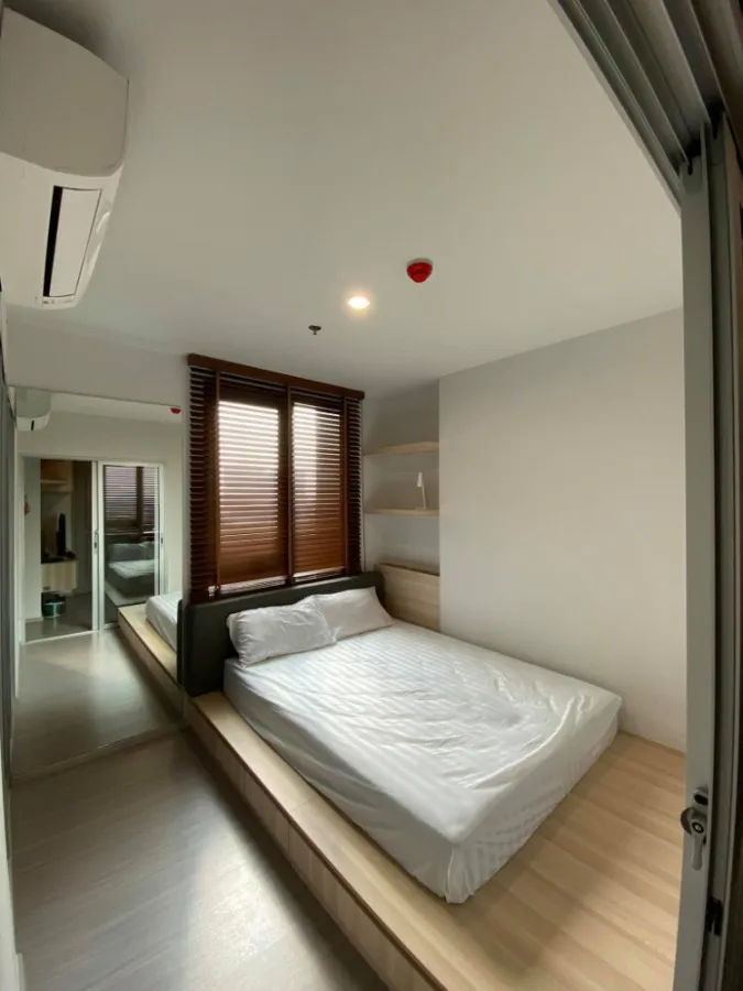 For rent The parkland Phetkasem 56 ตกแต่งสไตล์มินิมอล ระเบียงห้องเห็นวิวสระแจ่มๆ สนใจจองด่วนๆ
