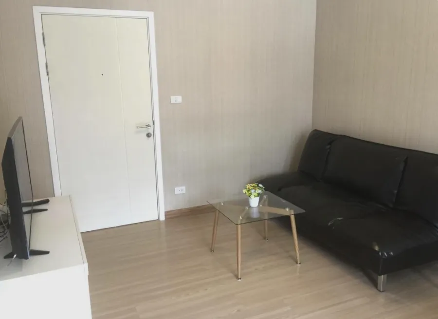 For sale/rent: Plum Condo Paholyothin 89. Nice unit, fully furnished, affordable price. Book now before it's too late!!