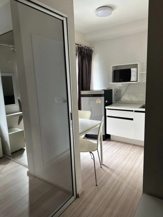 For sale Plum Condo Bang Yai Station, separate room. Fully furnished, good price, you must reserve now.