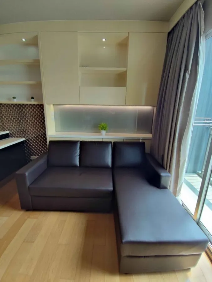 Condo for sale/rent: Hive @ Sathorn, built in throughout the room, fully furnished, complete with all electrical appliances.