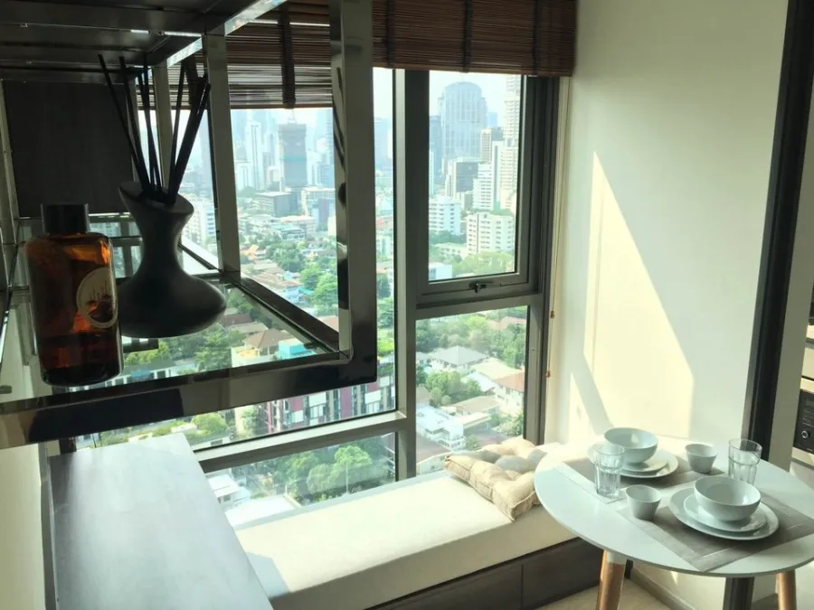 Sell or rent Rhythm Sukhumvit 36-38, 24th floor, high view, comes with facilities. If interested, hurry up to reserve now.
