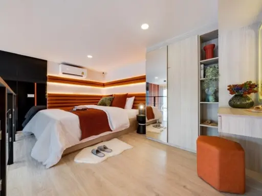 ขายดาวน์ ออริจิ้น ปลั๊ก & เพลย์ ศรีนครินทร์ ชั้นสูง ห้อง Duo Space โล่งสบาย วิวดี ไม่โดนบล็อก จองเลย