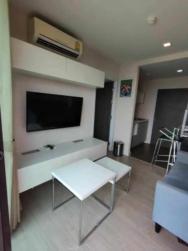 ให้เช่า Metro Luxe Riverfront รัตนาธิเบศร์ เฟอร์นิเจอร์+เครื่องใช้ไฟฟ้าครบ มีเครื่องในตัว จองเลย
