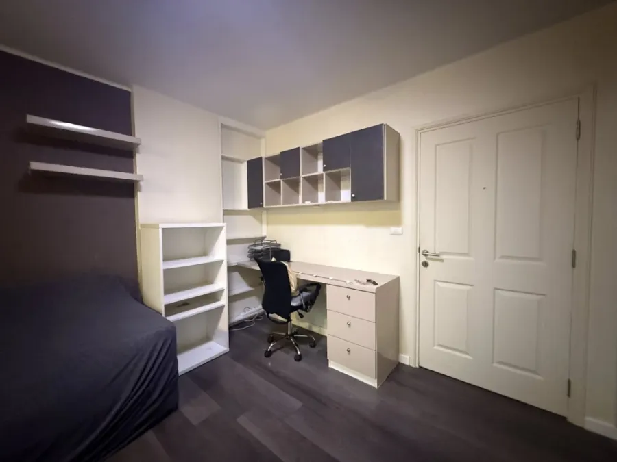 For rent: Dcondo Campus Resort Bangna, 1 bedroom, 1 bathroom. High-quality built-in furniture. Excellent location. Book now!