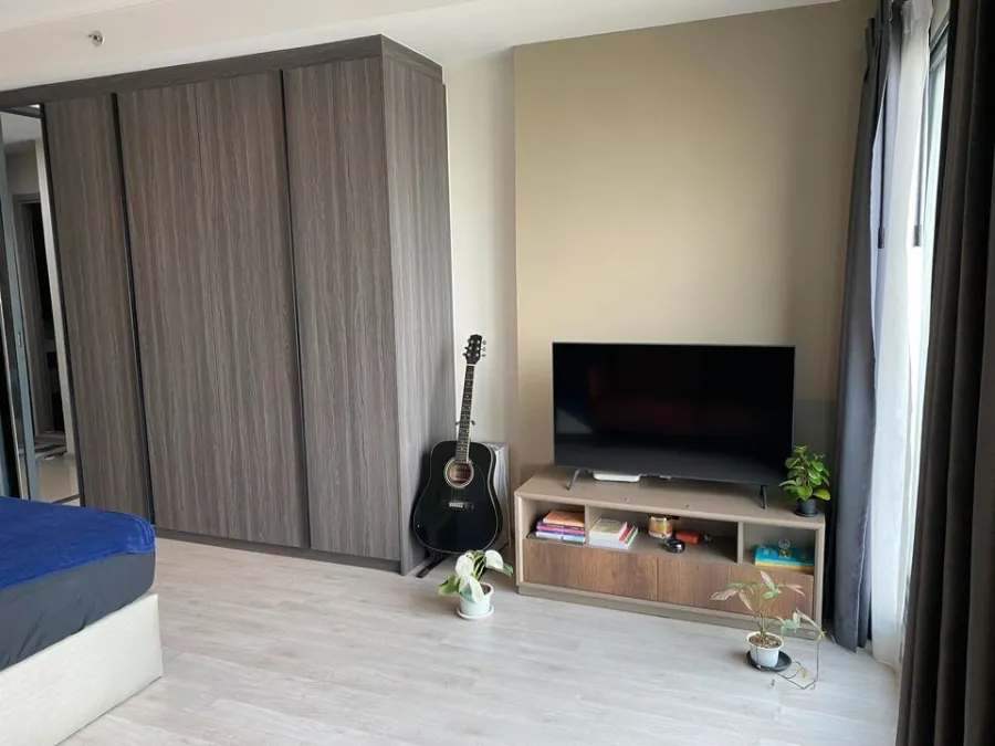 For sale Ideo Ratchada-Sutthisan, 18th floor, very beautiful view, fully furnished, good price, you must reserve now.