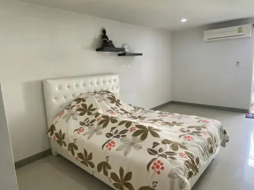 Condo for sale, Regent Home 1, Phaholyothin 67, beautiful room. Full facilities, don't wait!