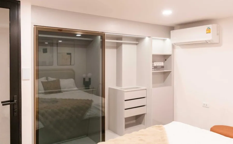 For rent and sale: So Origin Kaset Interchange, a lovely room with high, airy ceilings, a well-toned decor, and a beautiful view. Reserve now!