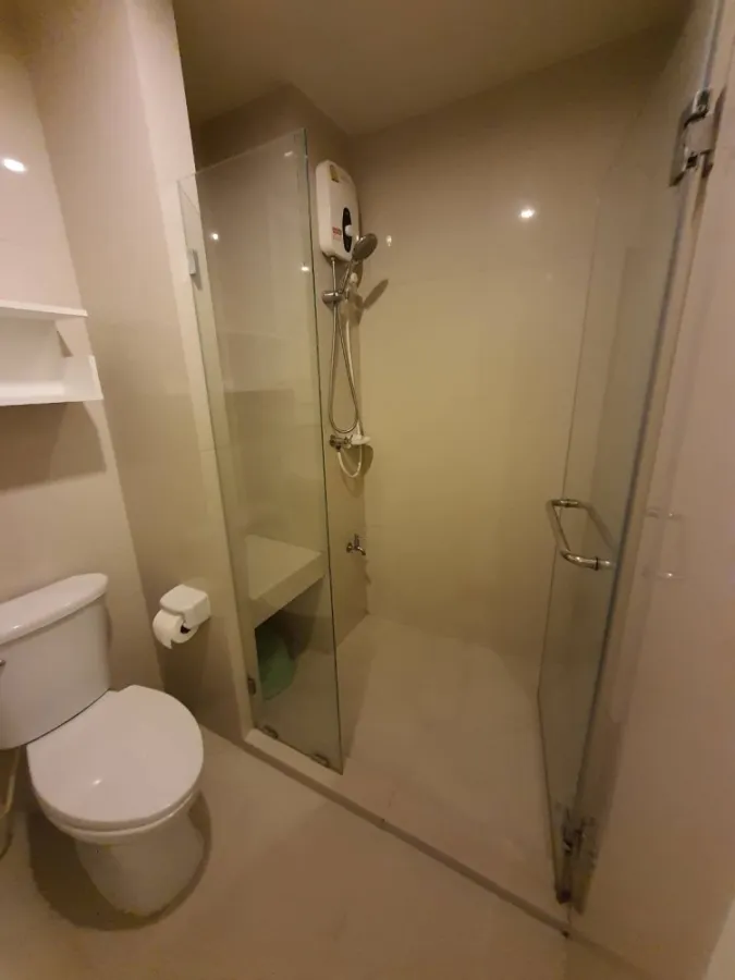 For rent, Manor Sanambinnam, 2 bedrooms, river view, both from the bedroom and balcony, fully furnished, ready to move in. Book now.