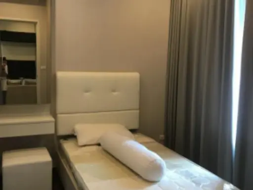 For rent, Q Asoke Condo, south, good view, fully furnished, ready to move in. Everything is complete, I would like to say the best, hurry and make a reservation.