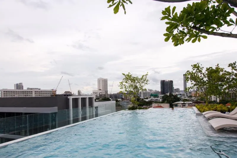 ขาย ให้เช่า!! คอนโด แอทโมซ ลาดพร้าว 15 เฟอร์นิเจอร์ใหม่แบบยังไม่แกะ ส่วนกลางดีมาก สุขแบบไม่รู้จบ!!