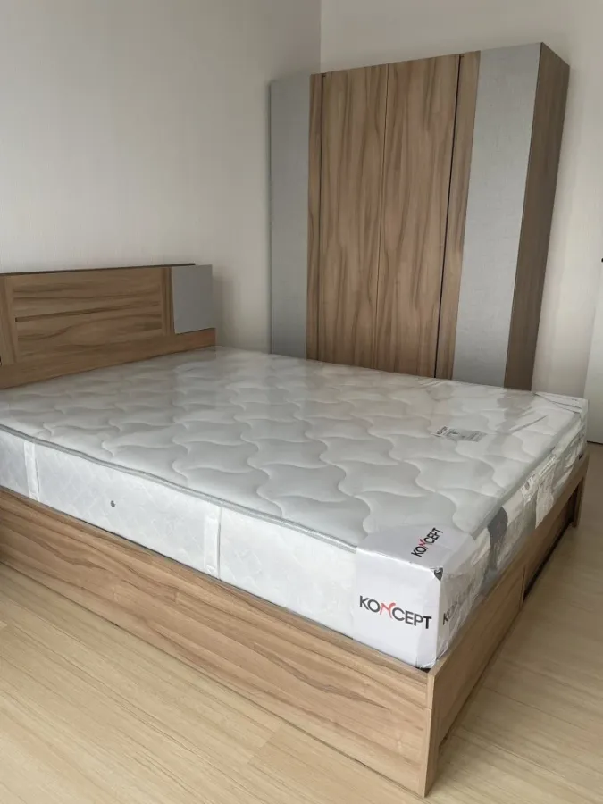 ให้เช่าSupalai Loft Prajadhipok-Wongwian Yaiวิวสวย ถึงสวยมาก วิววัดพระแก้วและ Icon Siam ห้องมุม ชั้น 18 มาจองเลย