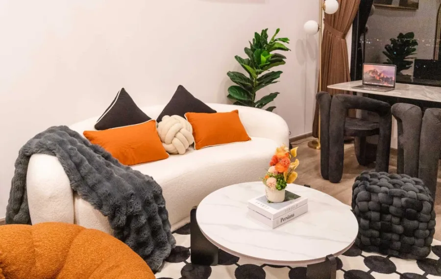 For rent and sale: So Origin Kaset Interchange, a lovely room with high, airy ceilings, a well-toned decor, and a beautiful view. Reserve now!