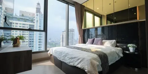 ขาย The Esse at Singha Complex ชั้น 31 วิวสวน ห้องสวย มาพร้อมการตกแต่งที่ครบครัน จองเลย