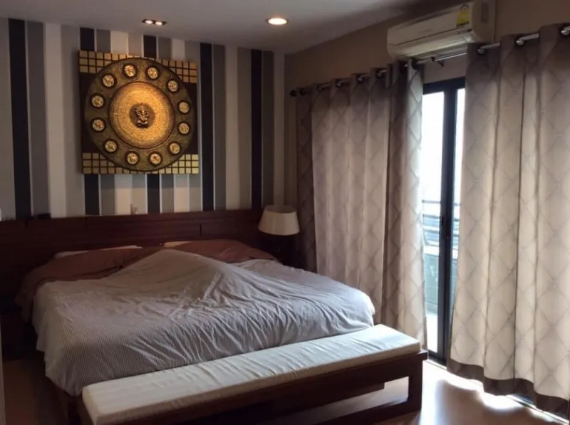 ขาย คอนโด เรโนวา เรสซิเด้นซ์ ชิดลม 2 ห้องนอน 2 ห้องน้ำ อยู่สบาย วิวสวยทุกมุม อยู่เองก็ได้ จองเลยด่วน