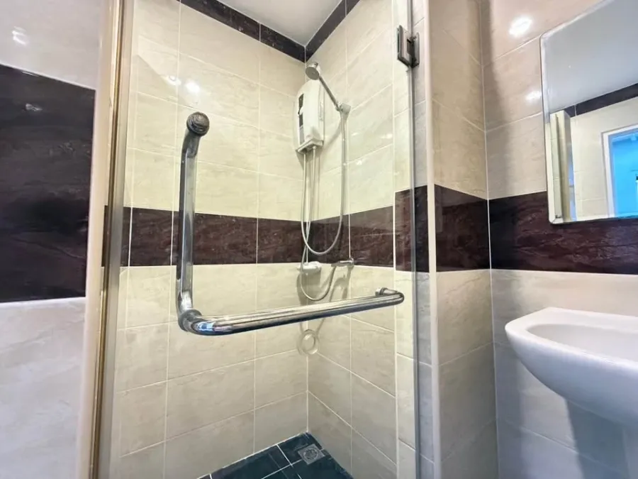 For rent: Country Ville Resort Condominium, ready to move in, furnished and equipped with appliances, affordable price. Hurry and reserve now before i