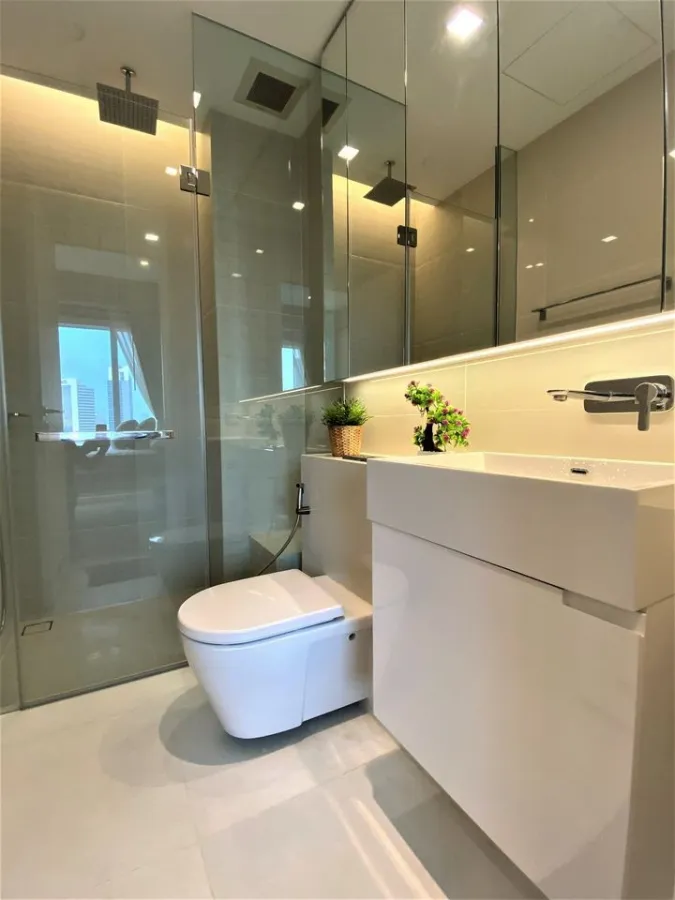 For rent: The Saint Residences, beautifully decorated room in a sweet style. The entire room is wallpapered. Can't reserve it?