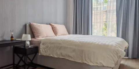 ให้เช่า FYNN Asoke ห้องน่าอยู่ เฟอร์นิเจอร์และเครื่องใช้ไฟฟ้าครบ ตู้เสื้อผ้า Built-in อย่างดี รีบมาจองเลย