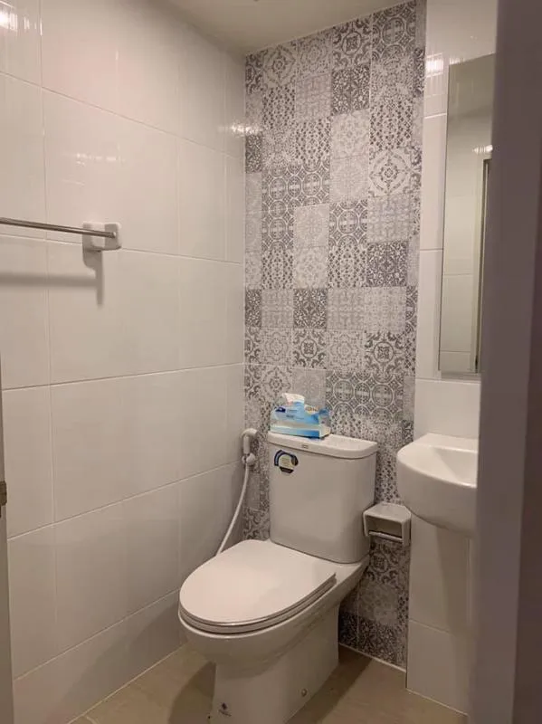 Cheap sale, The Cube Plus Condo, Minburi, spacious room, high floor, pool view, fully furnished, beautiful room, urgently