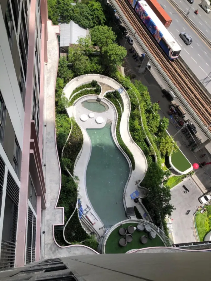 Condo for rent Altitude Unicorn Sathorn - Tha Phra, complete facilities. This price is definitely worth it. Hurry up to reserve.