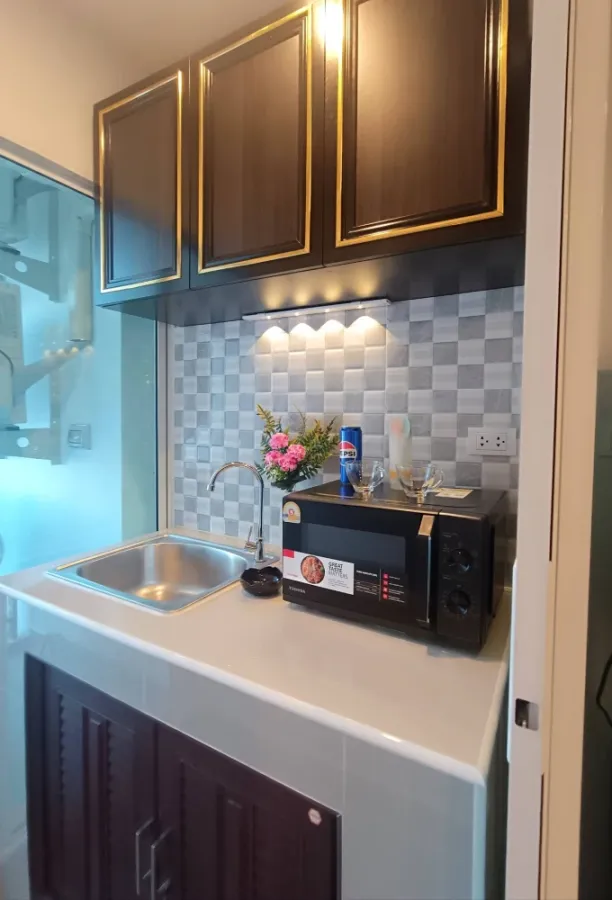 ให้เช่า Regent home Bangna ห้อง 22 สูงมากๆ เครื่องใช้ไฟฟ้าครบ มีเครื่องซักผ้า ไม่ควรพลาด