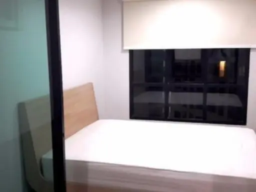 For rent REGENT HOME 18 Chaengwattana, Laksi, 8th floor, fully furnished, pool view, who likes a high room.