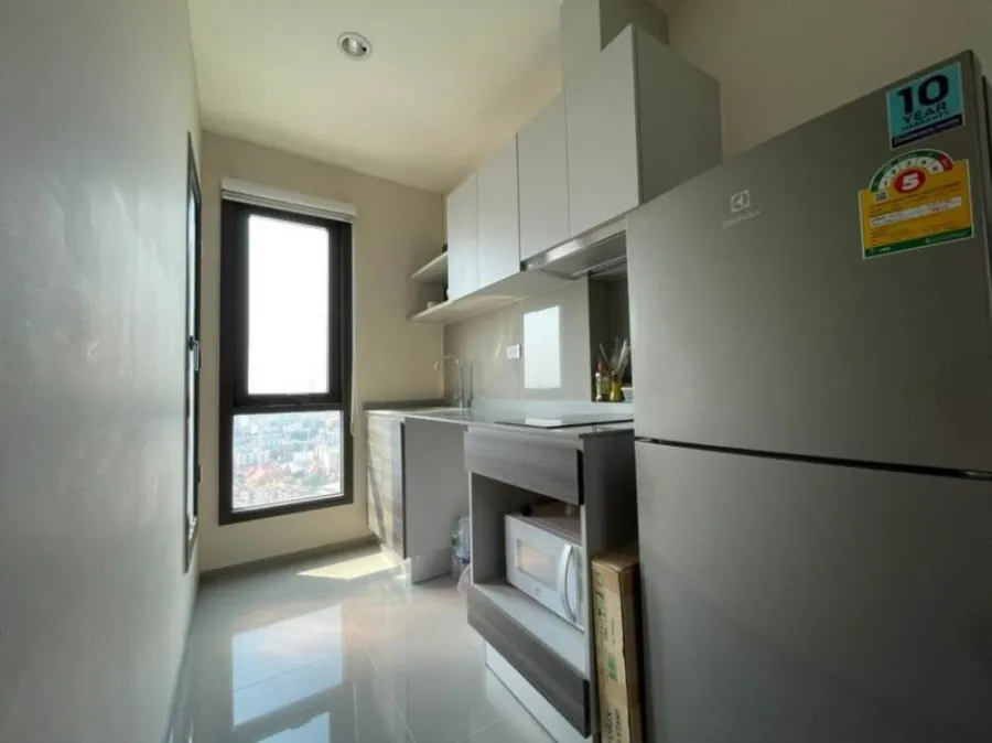 คอนโด เซนทริค รัชดา-ห้วยขวาง 1 bedroom ชั้นสูง วิวดีเวอร์ ห้องตกแต่งพร้อมอยู่สุดๆ จองด่วนๆเลยจ้า