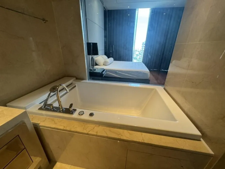 Condo for rent, Mark Sukhumvit, complete with furniture and electrical appliances. Ready to move in, reserve now.