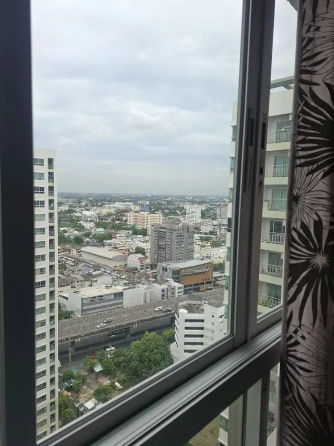 For sale, for rent, Lumpini Park Pinklao, high floor, separate room, city view, fully furnished, don't miss it.