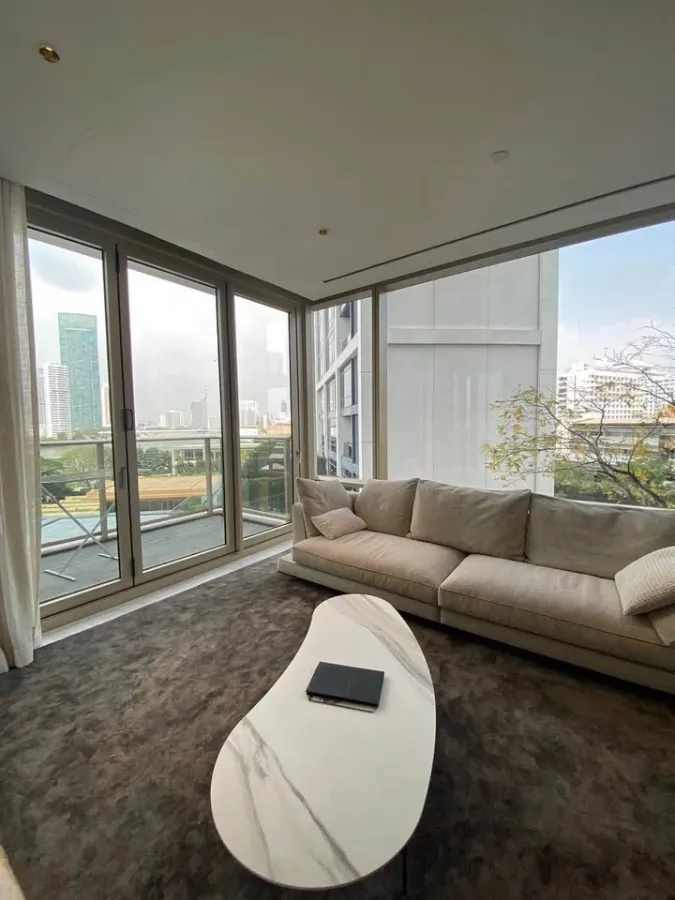 For rent: Four Seasons Private Residences, 2 bedrooms, spacious living area, fully furnished, beautiful unblocked view. Book now!