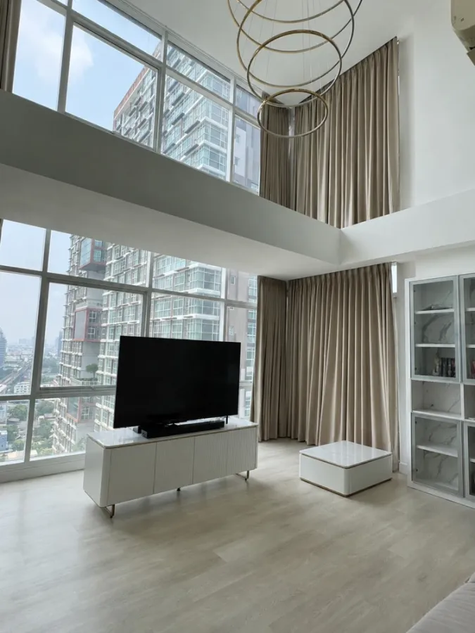 For rent: The Coast Bangkok, 24th floor. A lovely, fully furnished unit. Book now!