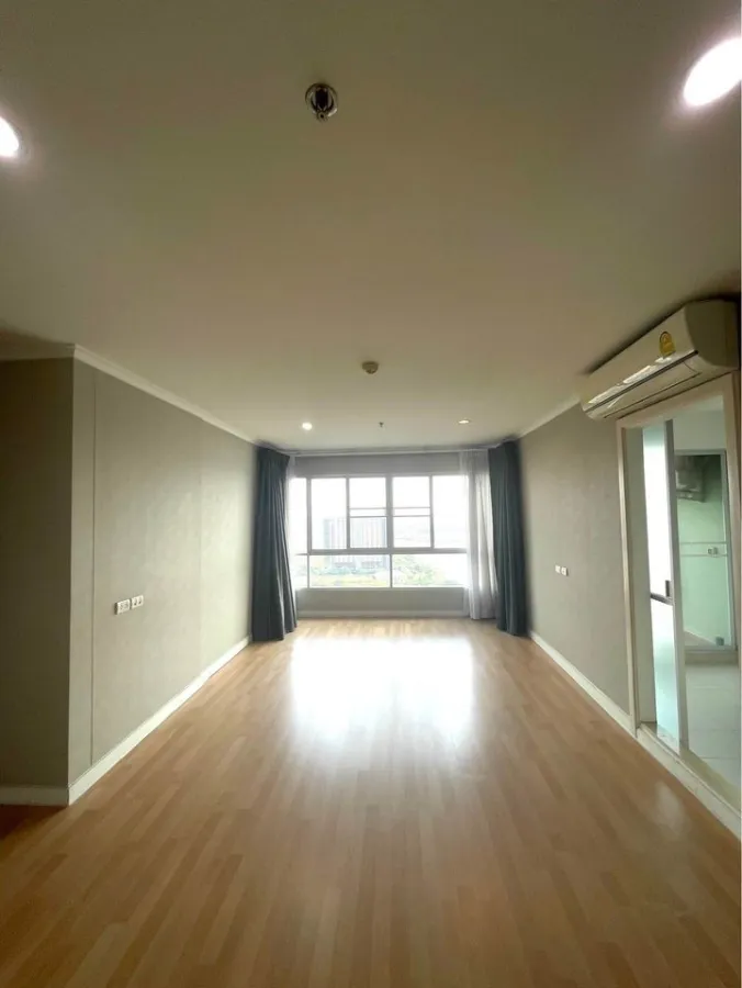 For sale rent Lumpini Park Riverside Condo Rama 3, empty room, 34th floor, Chao Phraya River view, come to reserve.