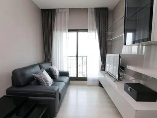 For rent The signature by urbano, near Saphan Khwai, next to BTS, fully furnished, move in quickly, miss it and you will regret it !!