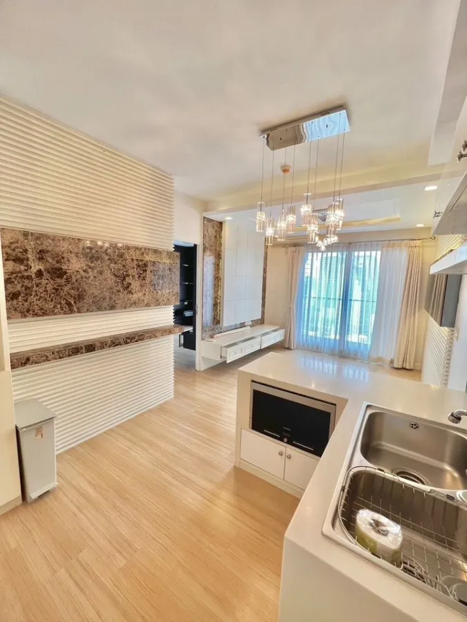 Urgent sale, Condo The Seed Mingle Sathorn - Suanplu, decorated room built in with good marble, hurry to reserve.