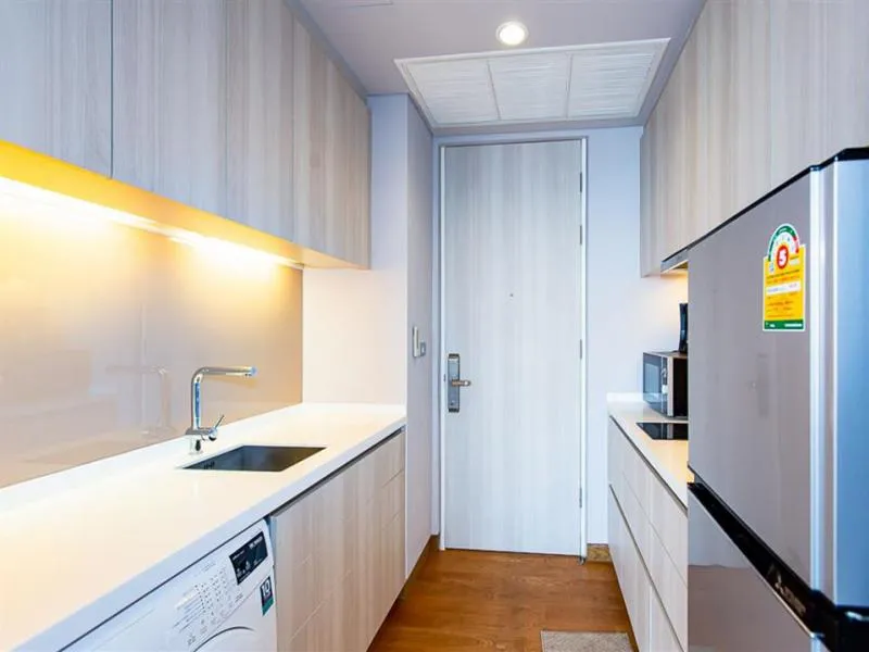 ให้เช่า คอนโด เดอะ ลุมพินี 24 ห้องมุม ชั้นสูง วิวแม่น้ำ เฟอร์ครบ พร้อมอยู่ พลาดไม่ได้แล้ว รีบเลย!! 