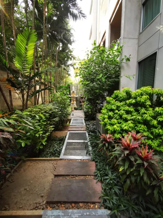ขาย/เช่า วอน นภา สุขุมวิท 38 Duplex 2 ห้องนอน รีโนเวทใหม่ พร้อมอยู่ เดินทางสะดวก พลาดไม่ได้แล้ว!!