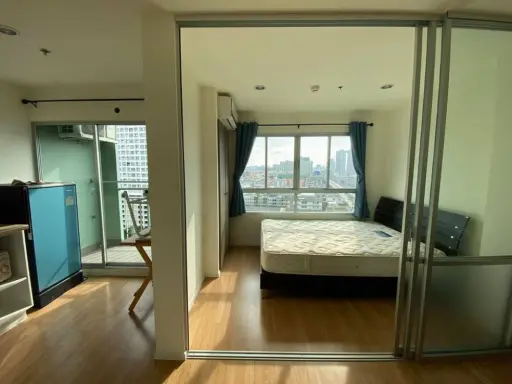 Urgent for rent !! Condo Lumpini Ville Ramkhamhaeng 60/2, good location, near The Mall Bangkapi, do not miss !!