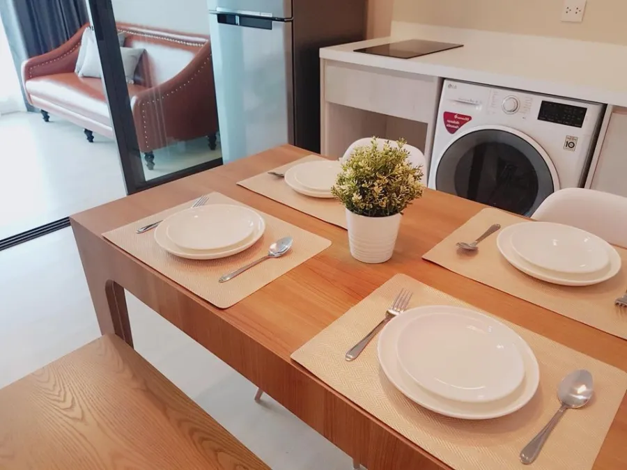 For rent, Life Sukhumvit 48, nice decoration, comfortable color tone, fully furnished, best price, book now, don't miss it.