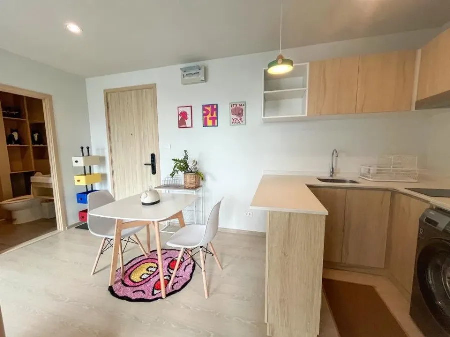 Condo for rent at NUE Noble Ngamwongwan. Spacious and comfortable rooms with ample living space. Book yours today! Don't miss out!