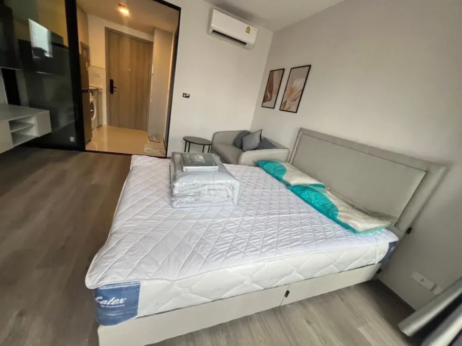 Condo for rent SOHO BANGKOK Ratchada, room ready to move in Complete facilities Don't hesitate to book now.