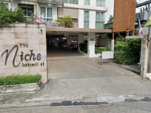 The Niche Sukhumvit 49 : Photo 1