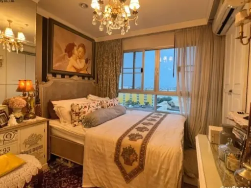 Condo Lumpini Ville Ramkhamhaeng 60/2 corner room near Lamsalee Intersection And the train station, don't miss it!! images