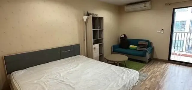 ขายคอนโด Regent Home 15 ห้องติดวอลเปเปอร์อย่างดี ห้องไม่แคบ โล่งอยู่สบาย รีบจองเลย images