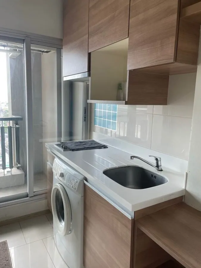 For sale or rent: Rhythm Ratchada-Huai Khwang, spacious room, comfortable, not cramped, fully furnished, don't miss it.