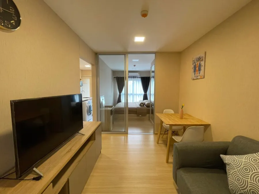Plum Condo Rangsit Fresh ให้เช่า ชั้น 4 วิวนอก ติดวอลเปเปอร์ทั้งห้อง พร้อมที่นอนอย่างดี รีบจองเลย