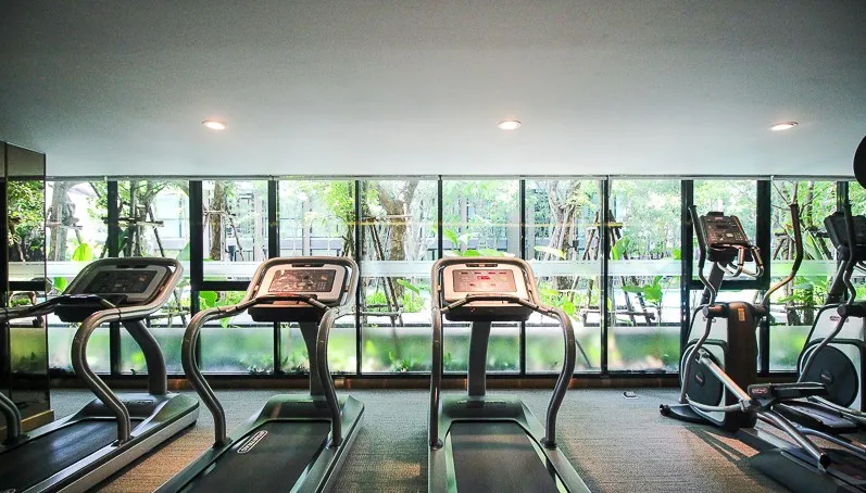 Rent a Vetara Sukhumvit 36, 2 bedrooms, complete facilities Book and not disappointed.
